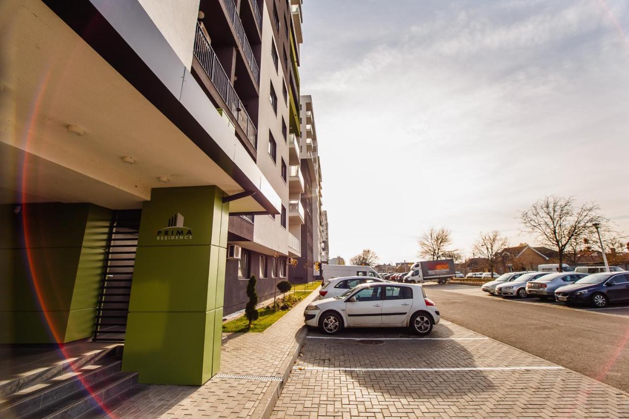 Bright & Elegant Central Apartment Oradea Bagian luar foto